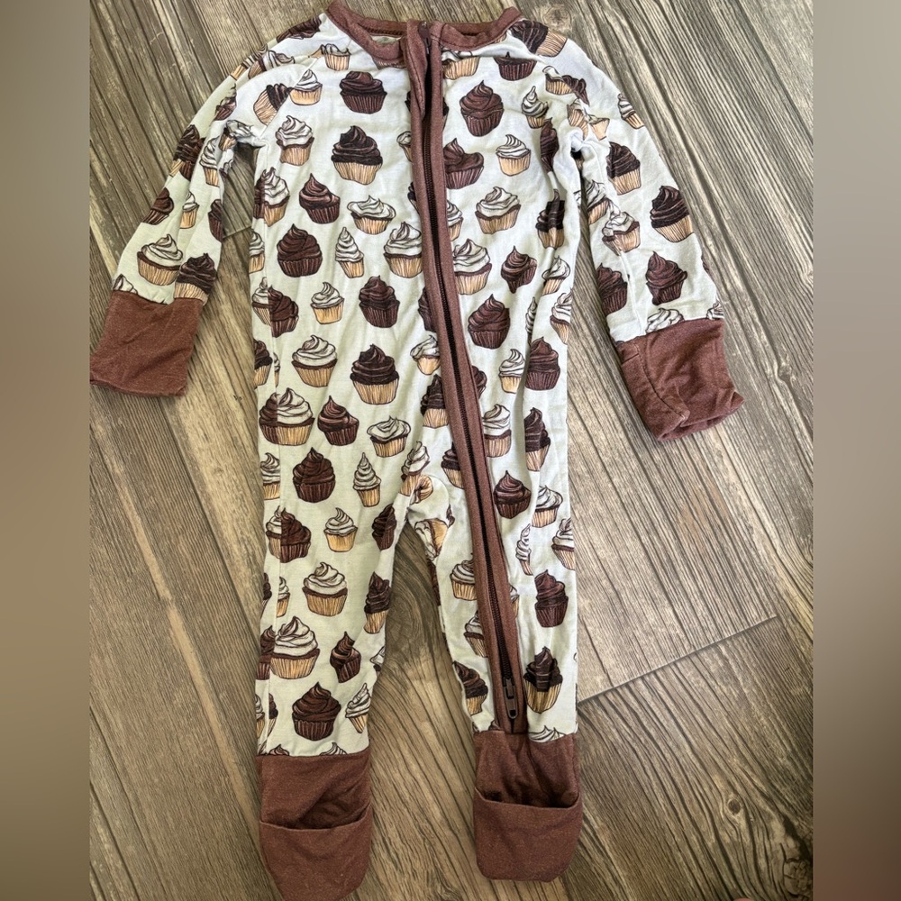 Cupcake Print Kids Footed One-Piece Pajama in Cream and Brown